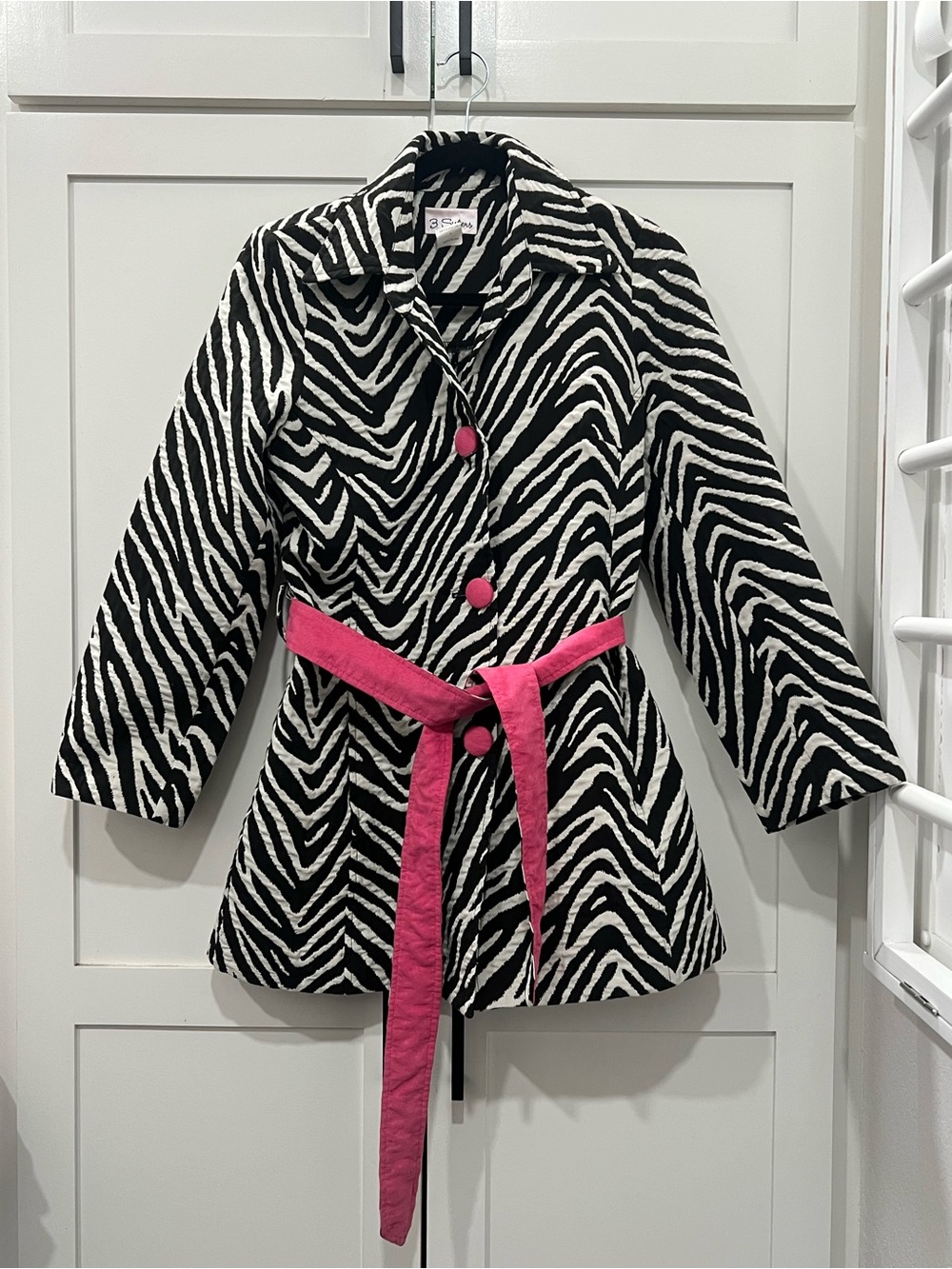 3 Sisters Women's Black/White zebra Striped /pink trim 3 Button Jacket Sz Small